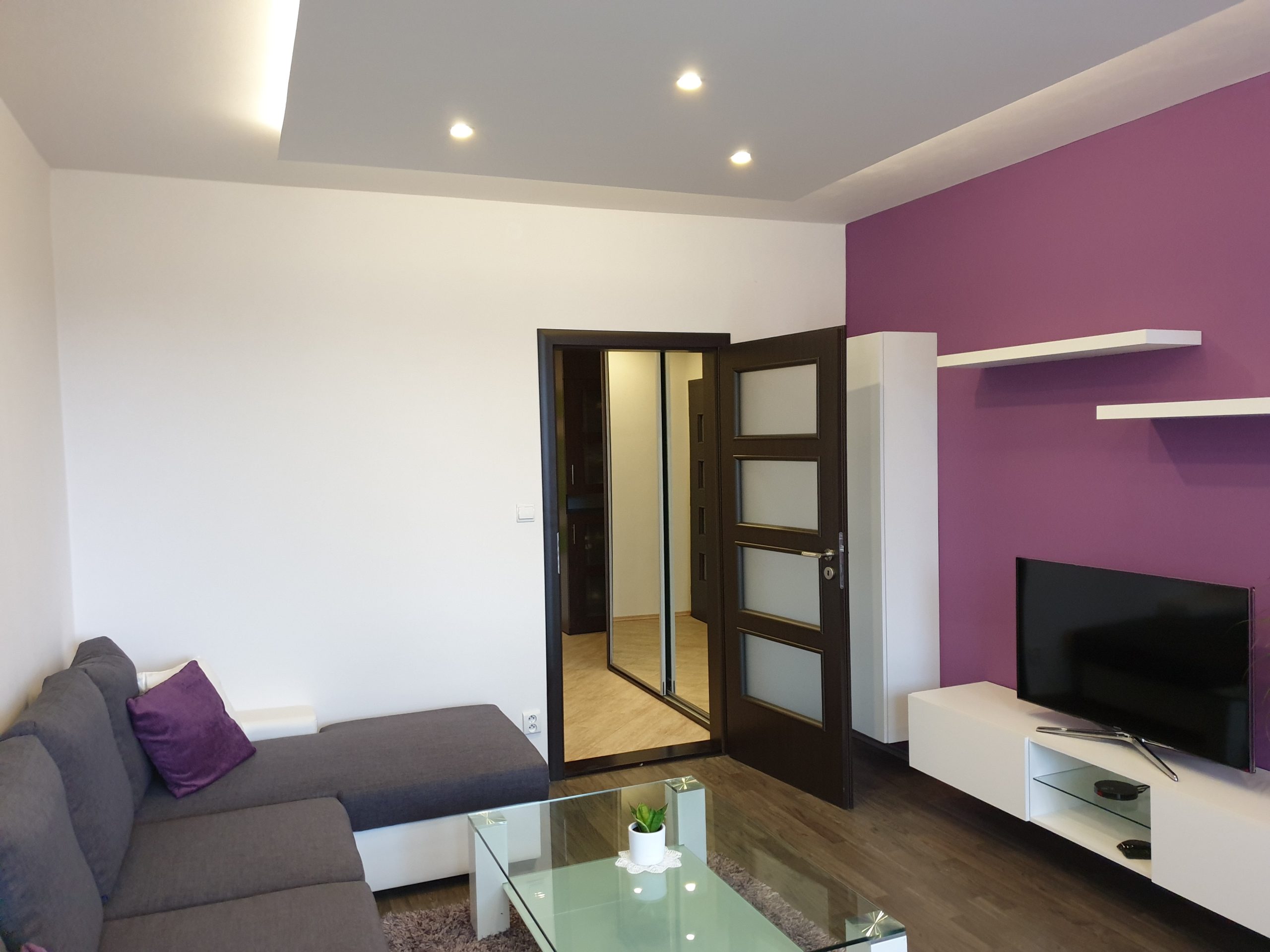 PREDANÝ Priestranný 2 izbový byt, 58 m2, Adlerova ul., Darg. Hrdinov