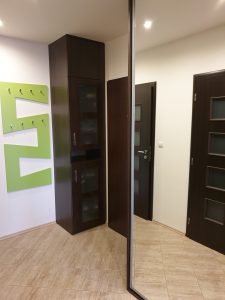 PREDANÝ Priestranný 2 izbový byt, 58 m2, Adlerova ul., Darg. Hrdinov