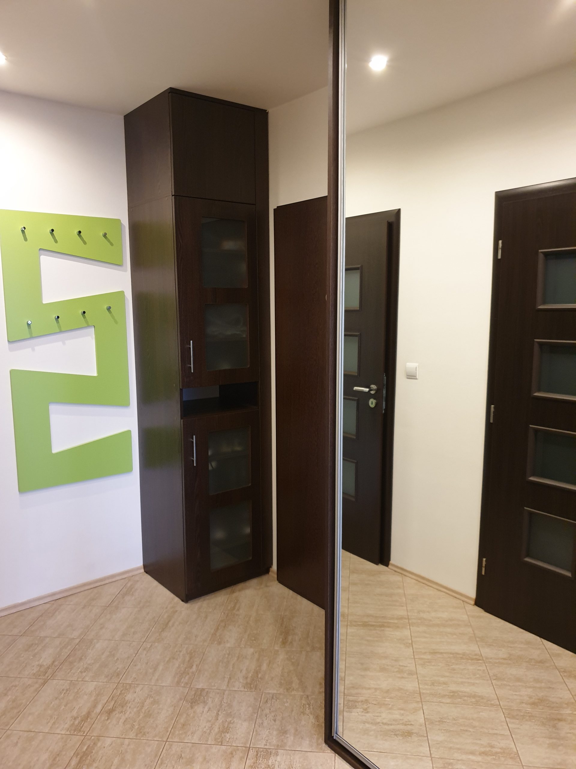 PREDANÝ Priestranný 2 izbový byt, 58 m2, Adlerova ul., Darg. Hrdinov