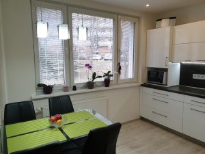 PREDANÝ Priestranný 2 izbový byt, 58 m2, Adlerova ul., Darg. Hrdinov