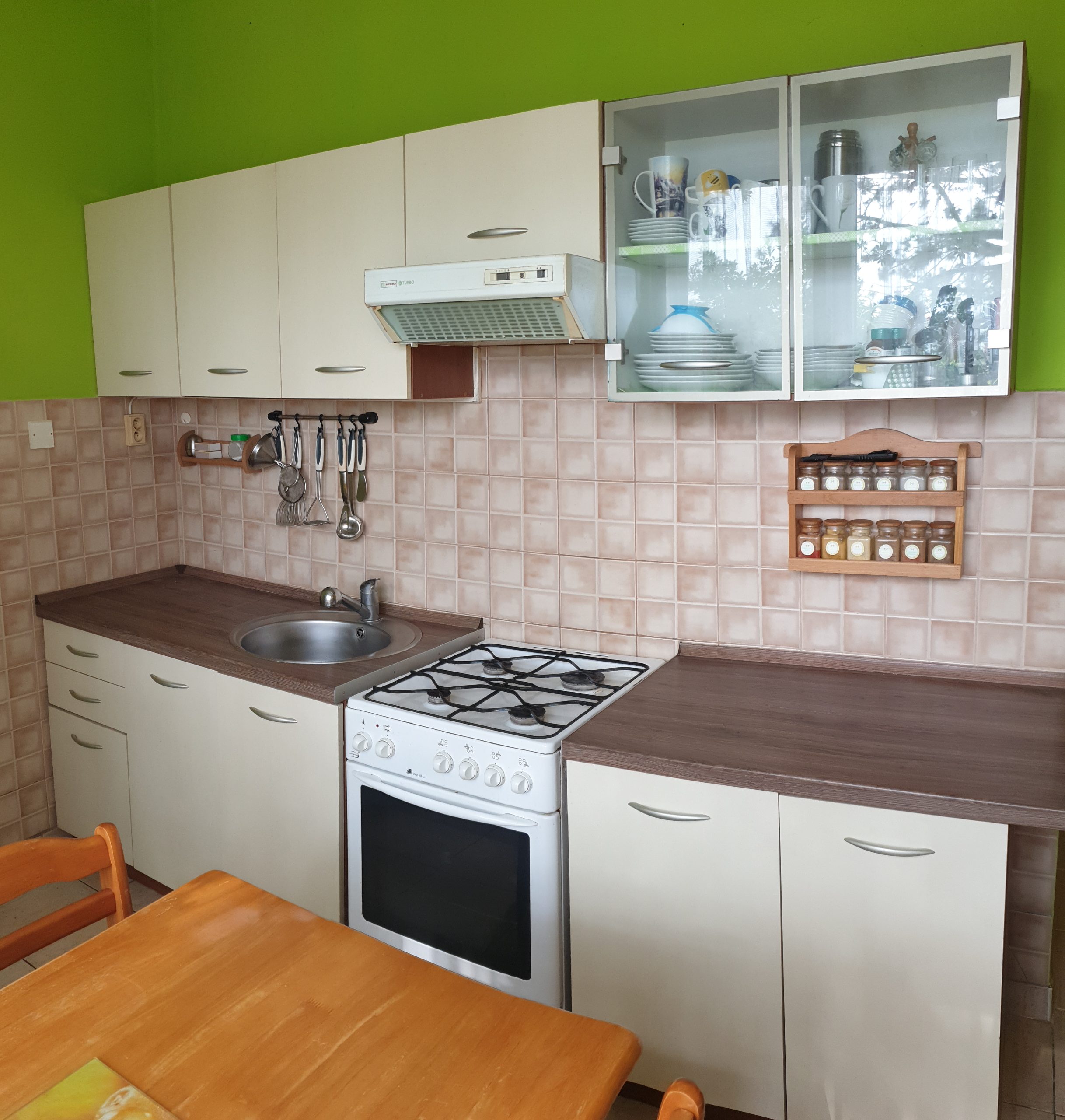PREDANÝ 2 izbový byt na tichom sídlisku Podhradová, Košice
