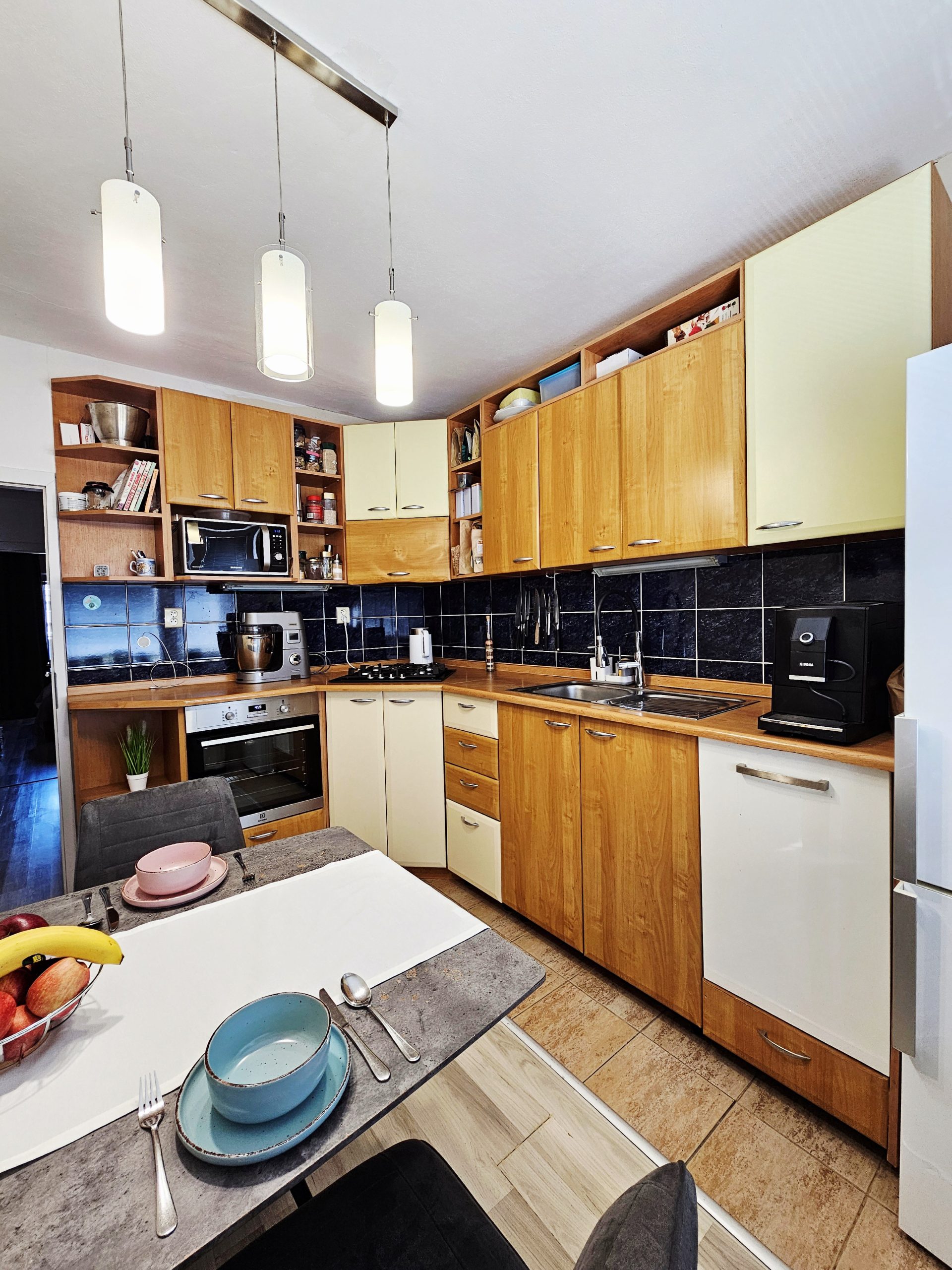 REZERVOVANÝ Priestranný 3 izb. byt s lodžiou, Košice, sídl. Ťahanovce, Čínska ul.