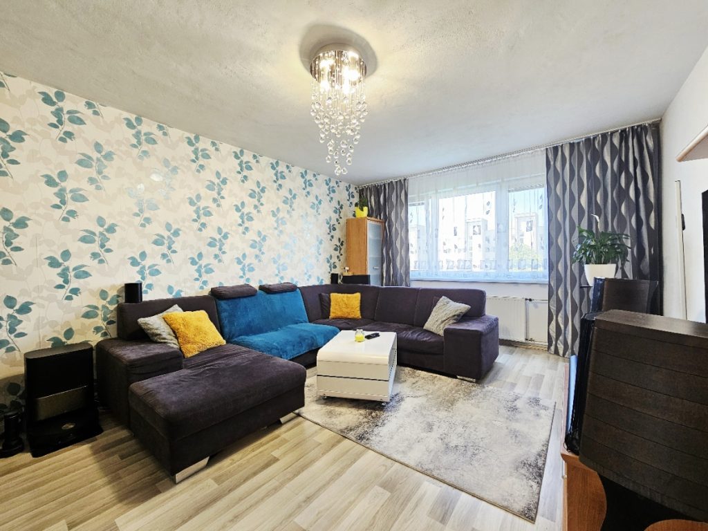 Priestranný 3 izb. byt s lodžiou, Košice, sídl. Ťahanovce, Čínska ul.