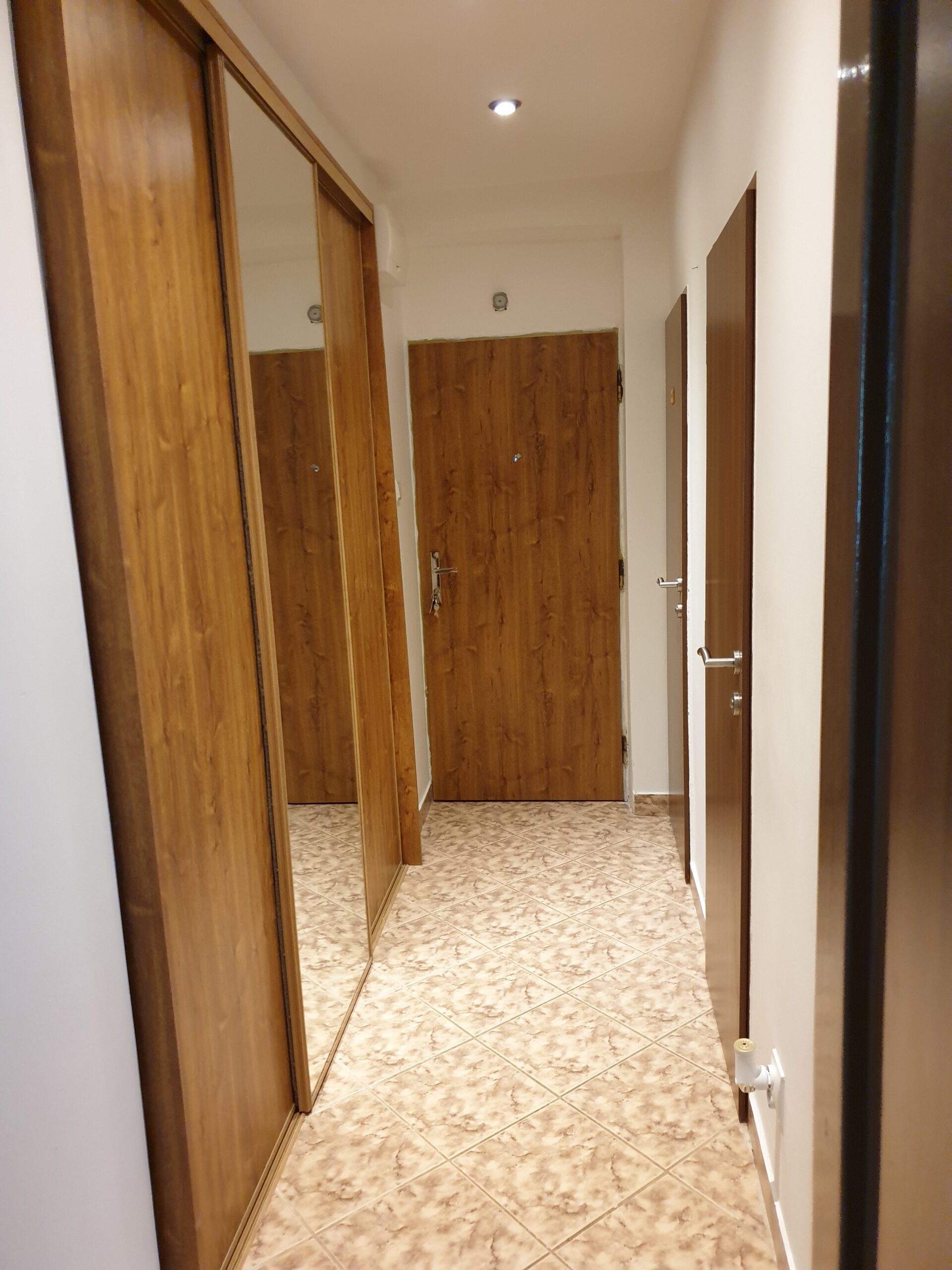 2 izbový tehlový byt po rekonštrukcii, Čárskeho ul., Košice-Sever